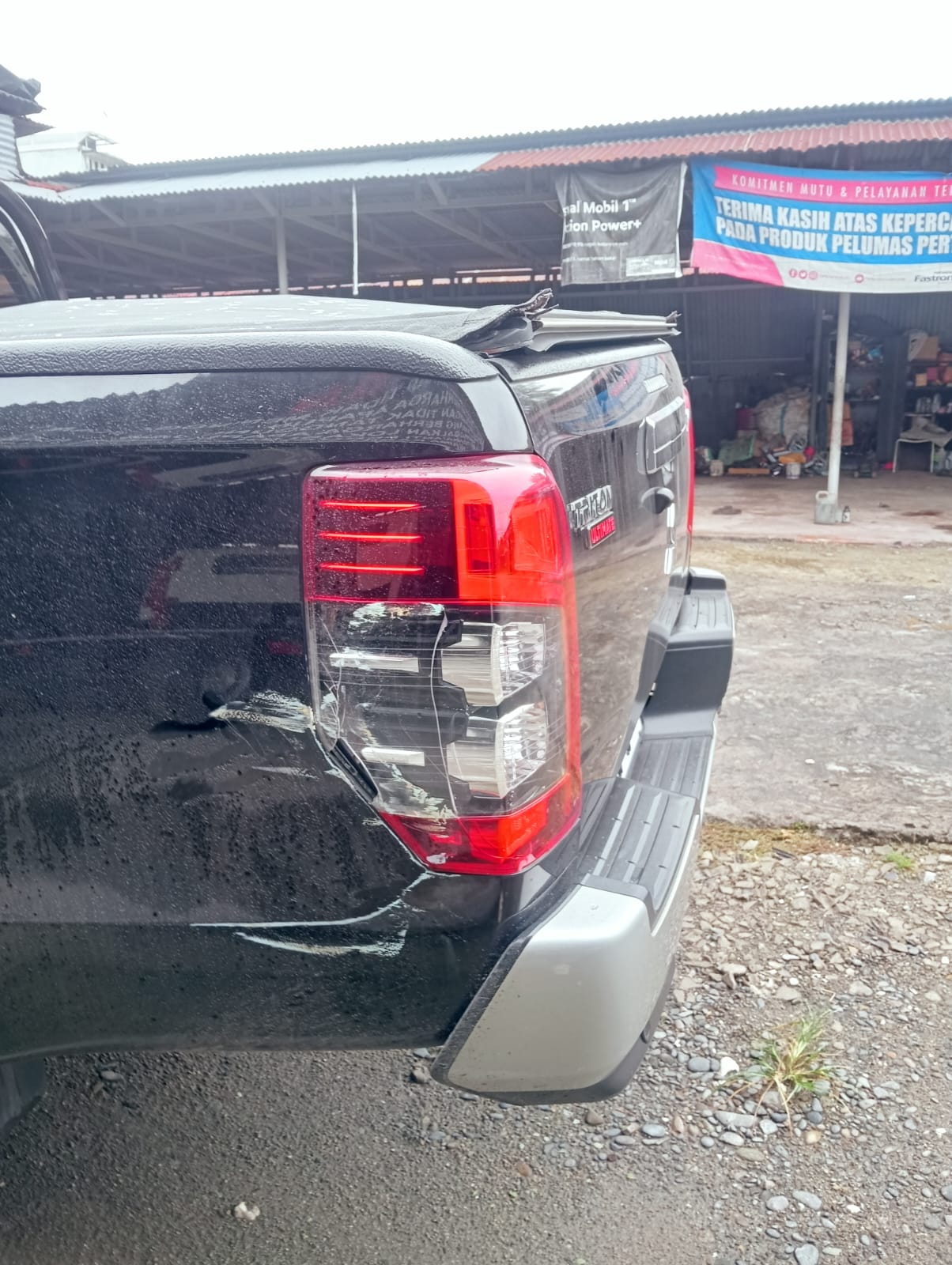 Lecet dan kerusakan area lampu belakang