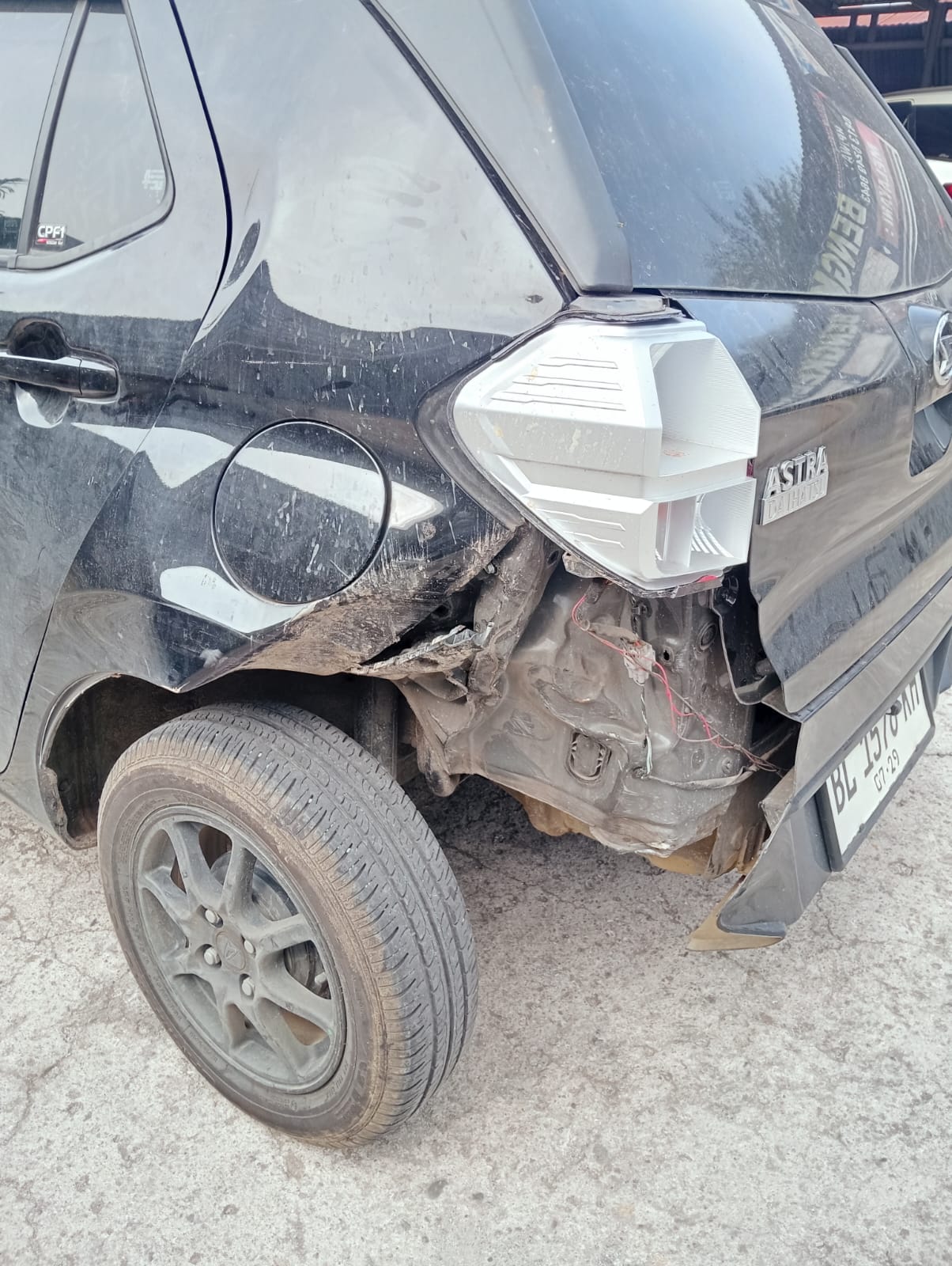 Body belakang penyok sebelum diperbaiki
